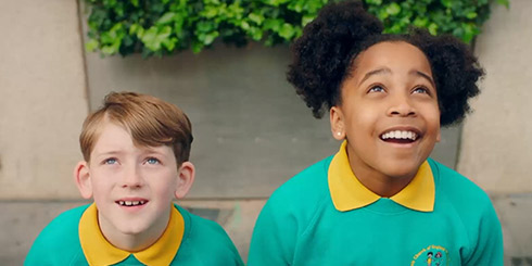 AbracadOpera! TV Special :: Uni-versal Extras