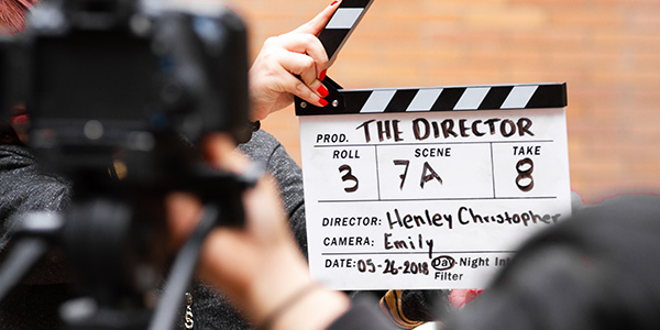 Clapperboard :: Uni-versal Extras