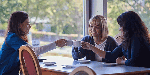 Maternal (2023) TV Series :: Uni-versal Extras