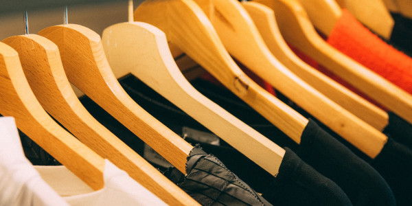 Make your UVE extras profile stand out with pictures in your specific role clothing! It can really pay off to upload images of yours in role-specific clothing. Find out more!